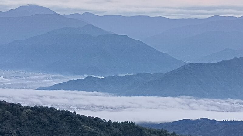 魚沼スカイライン六日町展望台からの雲海