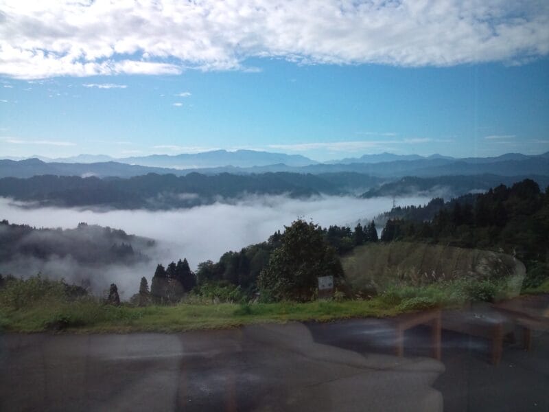 まつだい芝峠温泉雲海からの眺め1